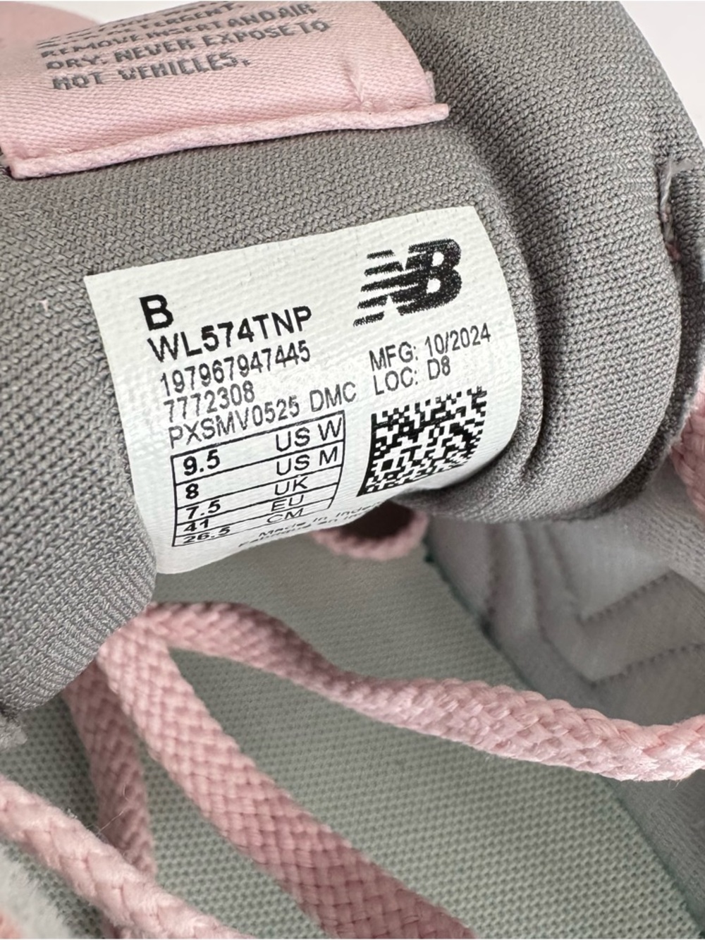 New Balance Women's Sneakers WL574TNP Size 9.5 - Like New - Picture 7 of 8